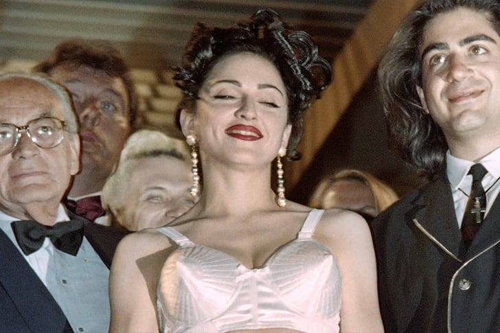 Get Ready For A Throwback Look At Red-Carpet Appearances Of The '90s
