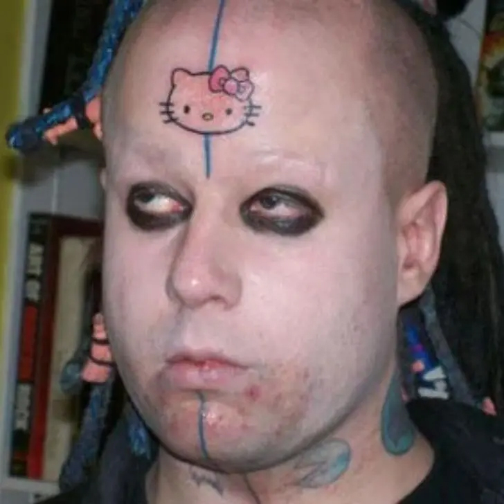 weird-face-tattoos-to-show-that-inking-is-not-for-everyone-page-7-of-50-investment-guru