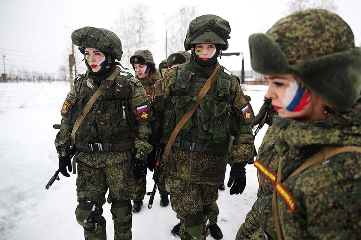 Stunning Female Soldiers Around The World That You'll Confuse For ...